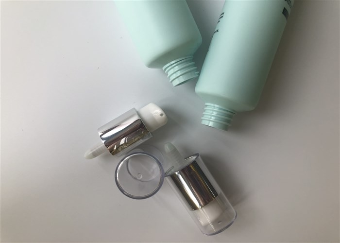 Elf Aieless pump light blue color Plastic Daily Hydration Moisturiser Cream Tube SPF 15